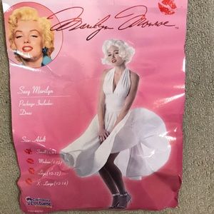 Complete Marilyn Monroe Halloween Costume
